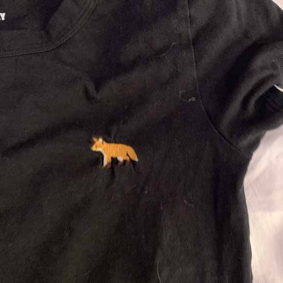 Sunday best black tee with small fox - Picture 2 of 3